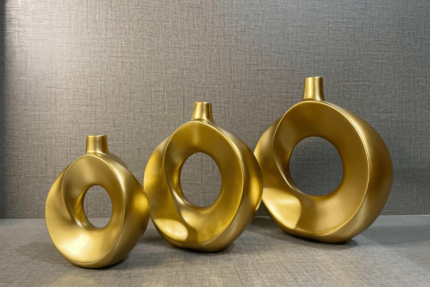 golden donut vase